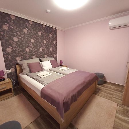 Ilona Apartman Gyula Exterior foto